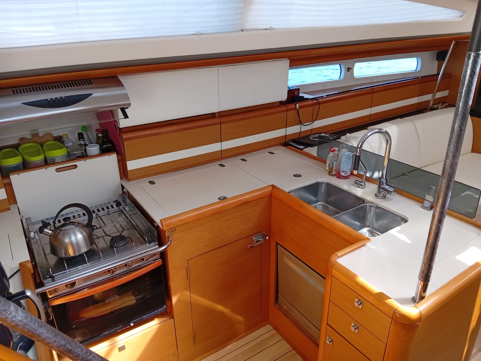 photo vente JEANNEAU YACHT 57