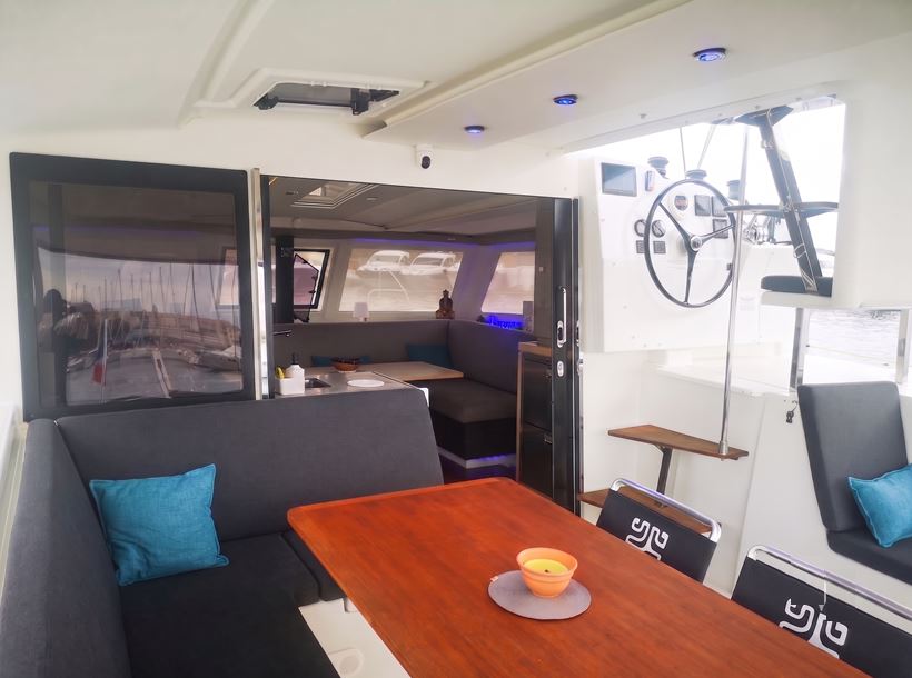 photo vente FOUNTAINE PAJOT&nbsp;LUCIA 40